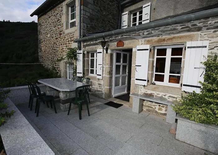 بيت للعطل L'oustal