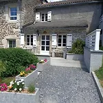 L'oustal בית נופש Lacrouzette